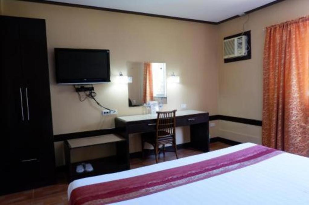 Holiday Spa Hotel Cebu Exterior photo